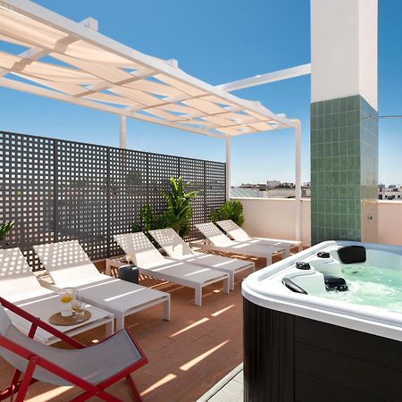 Magno Apartments San Gil - Shared Jacuzzi Sevilla Bagian luar foto