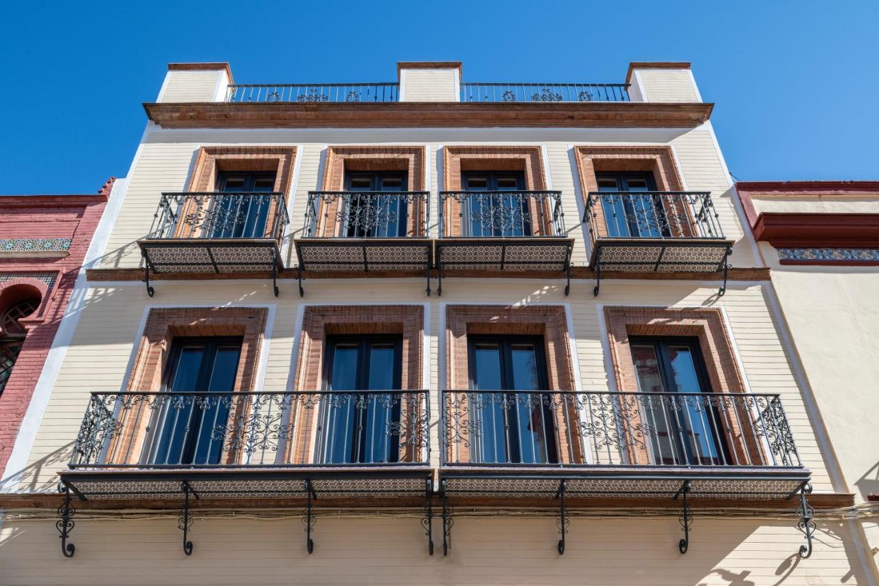 Magno Apartments San Gil - Shared Jacuzzi Sevilla Bagian luar foto