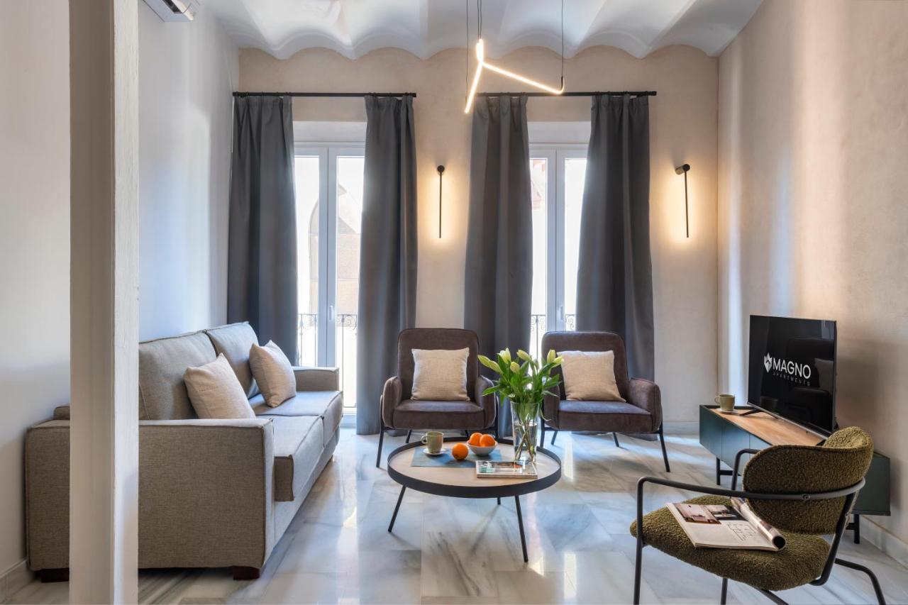 Magno Apartments San Gil - Shared Jacuzzi Sevilla Bagian luar foto