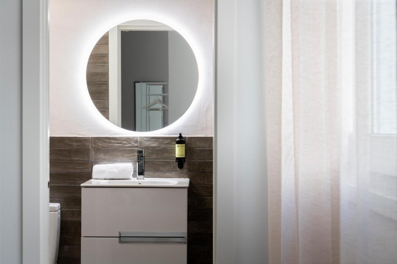 Magno Apartments San Gil - Shared Jacuzzi Sevilla Bagian luar foto
